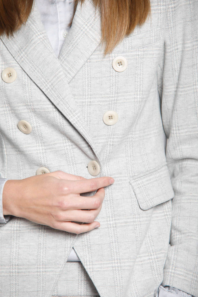Immagine 3 di blazer doppio petto da donna in jersey, con pattern galles, colore grigio chiaro, modello Caroline di Mason's