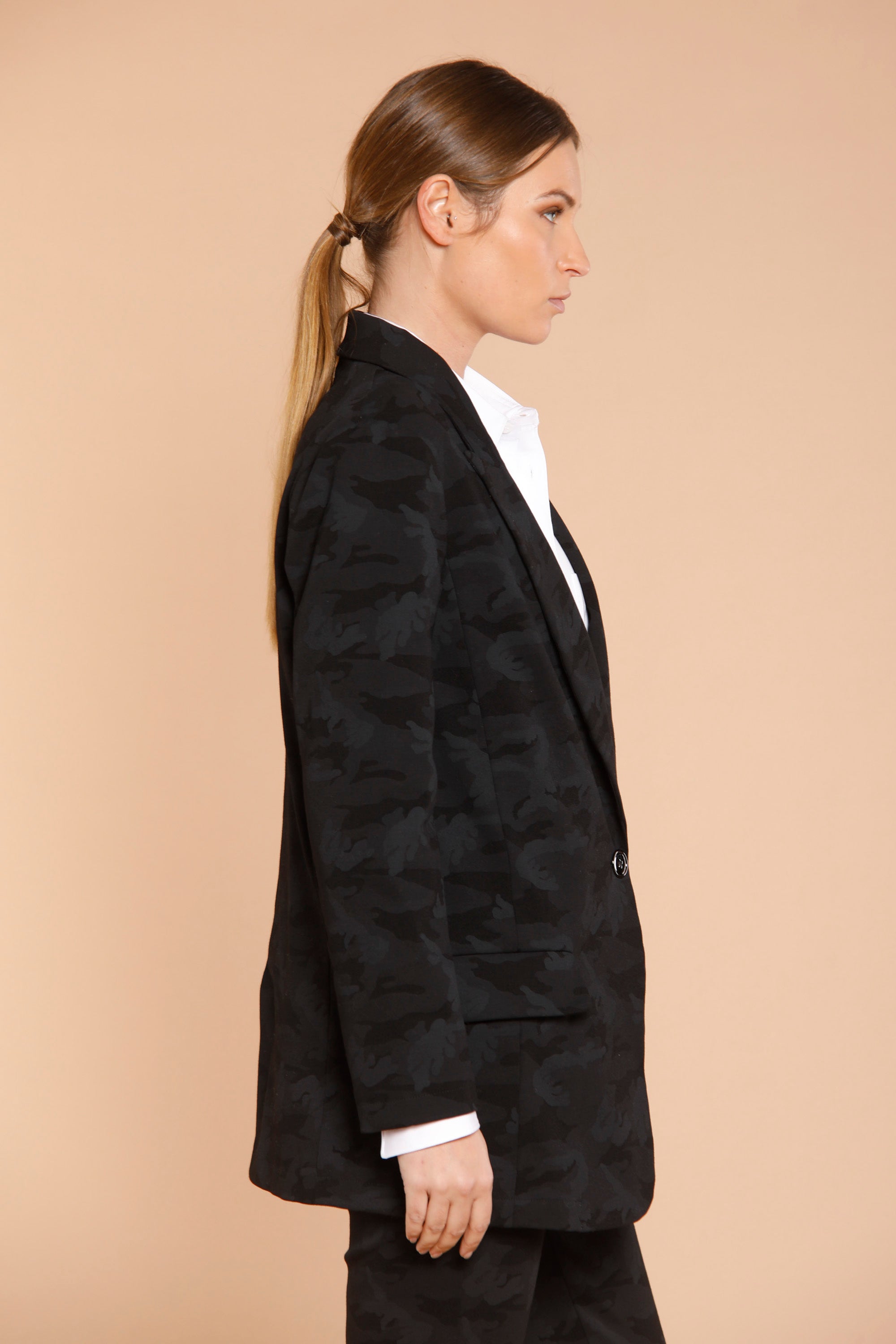 Image 4 de veste femme en jersey noir avec motif pattern modèle Letizia de Mason's