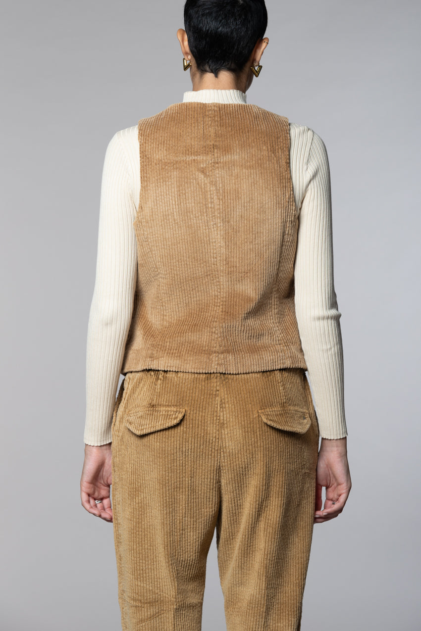 Ellen chaleco de mujer en pana de canal ancho