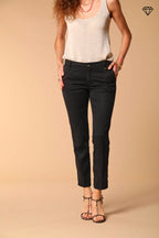 Immagine 1 di pantalone chino donna in twill modello Jaqueline Curvie curvy fit 