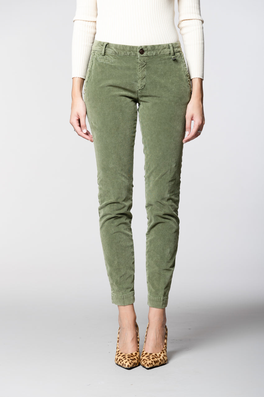 Jaqueline Archivio women’s chino trousers in 1000 wale corduroy slim fit