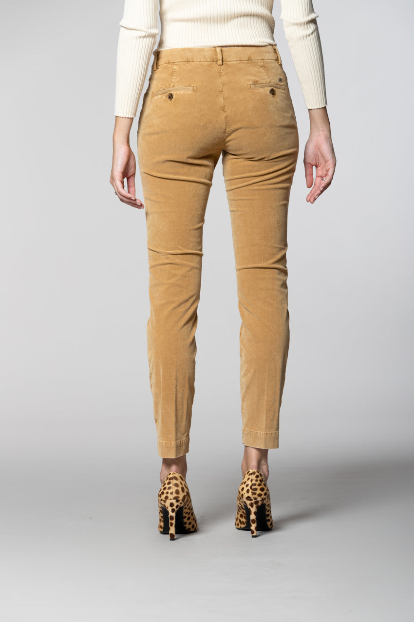 Jaqueline Archivio women’s chino trousers in 1000 wale corduroy slim fit