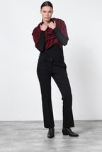 Kik pantalón chino de mujer en jersey técnico slim fit