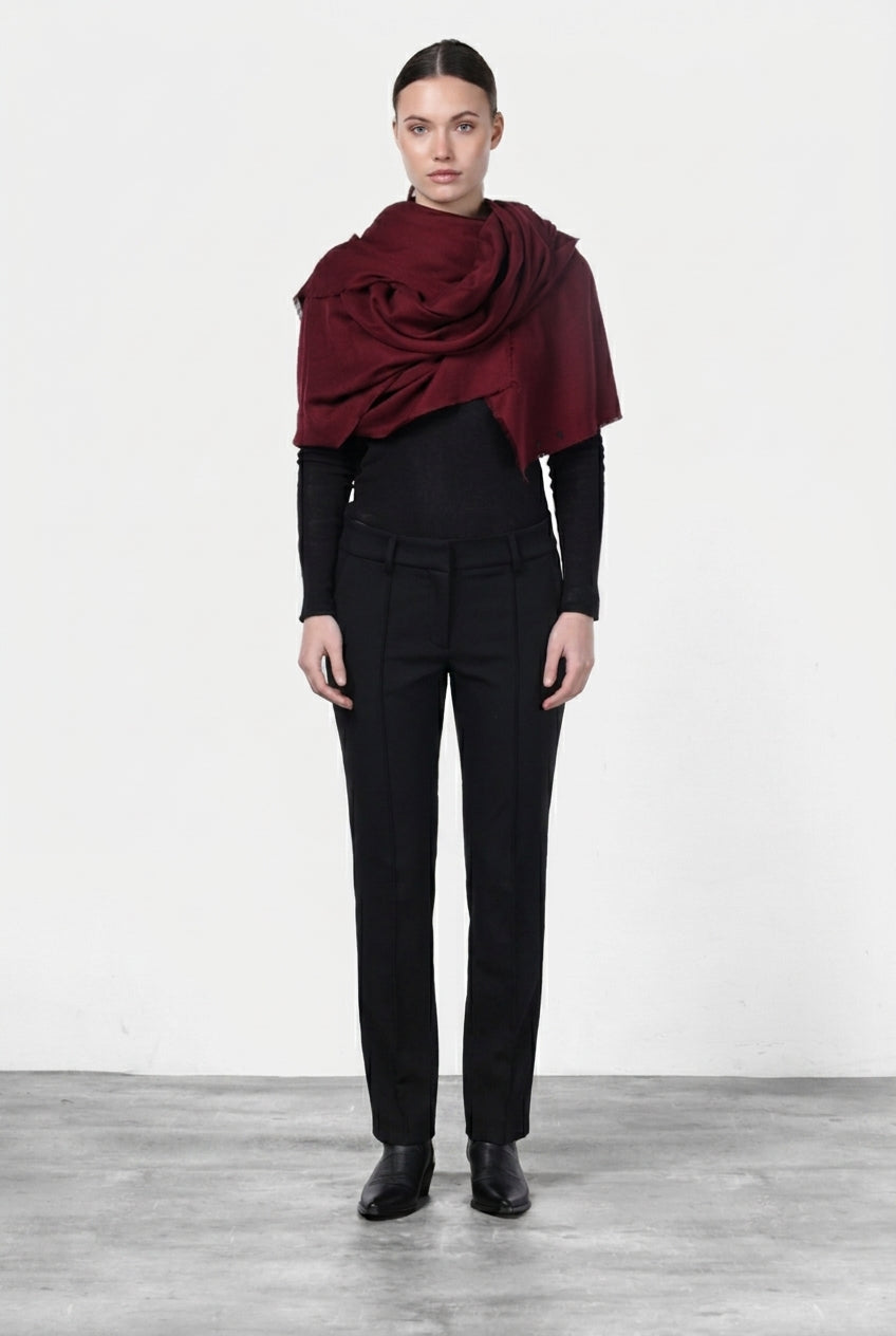 Kik pantalón chino de mujer en jersey técnico slim fit