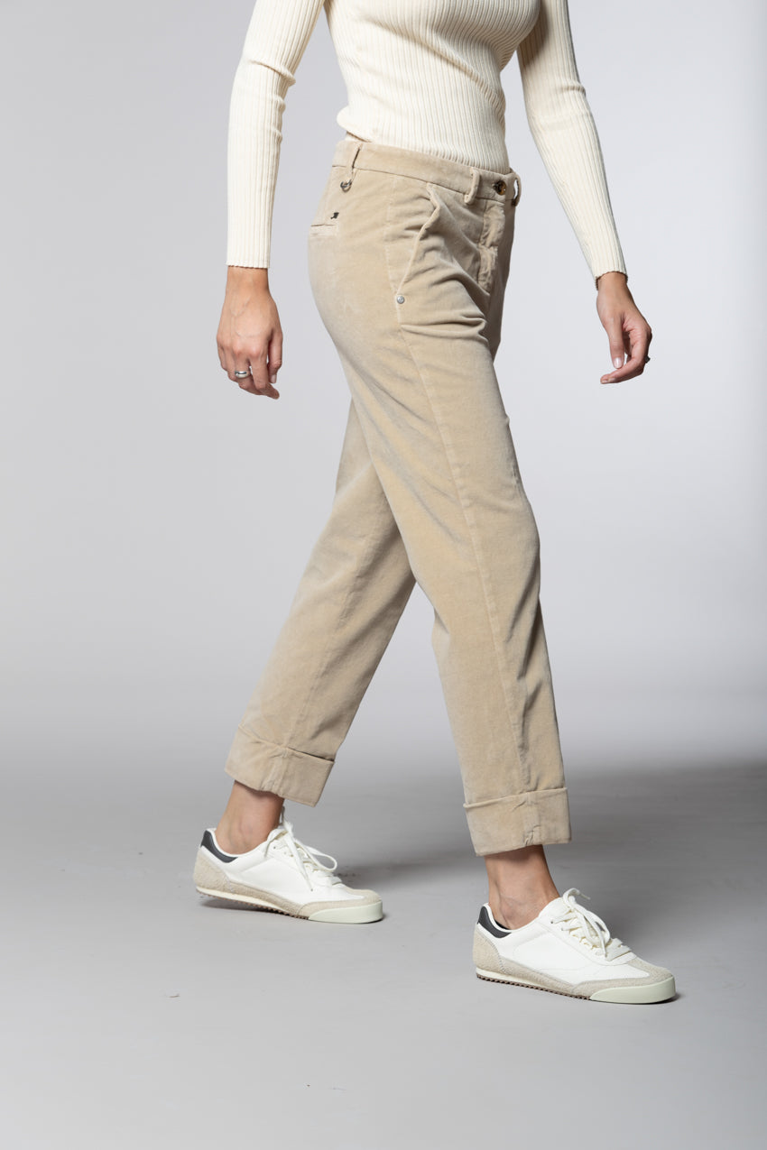 Pantaloni Chino verdi personalizzati da uomo Pantaloni Chino verdi personalizzati da uomo