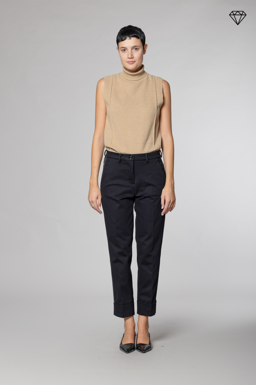 New York Carrot pantalone chino donna in jersey tecnico carrot fit ①