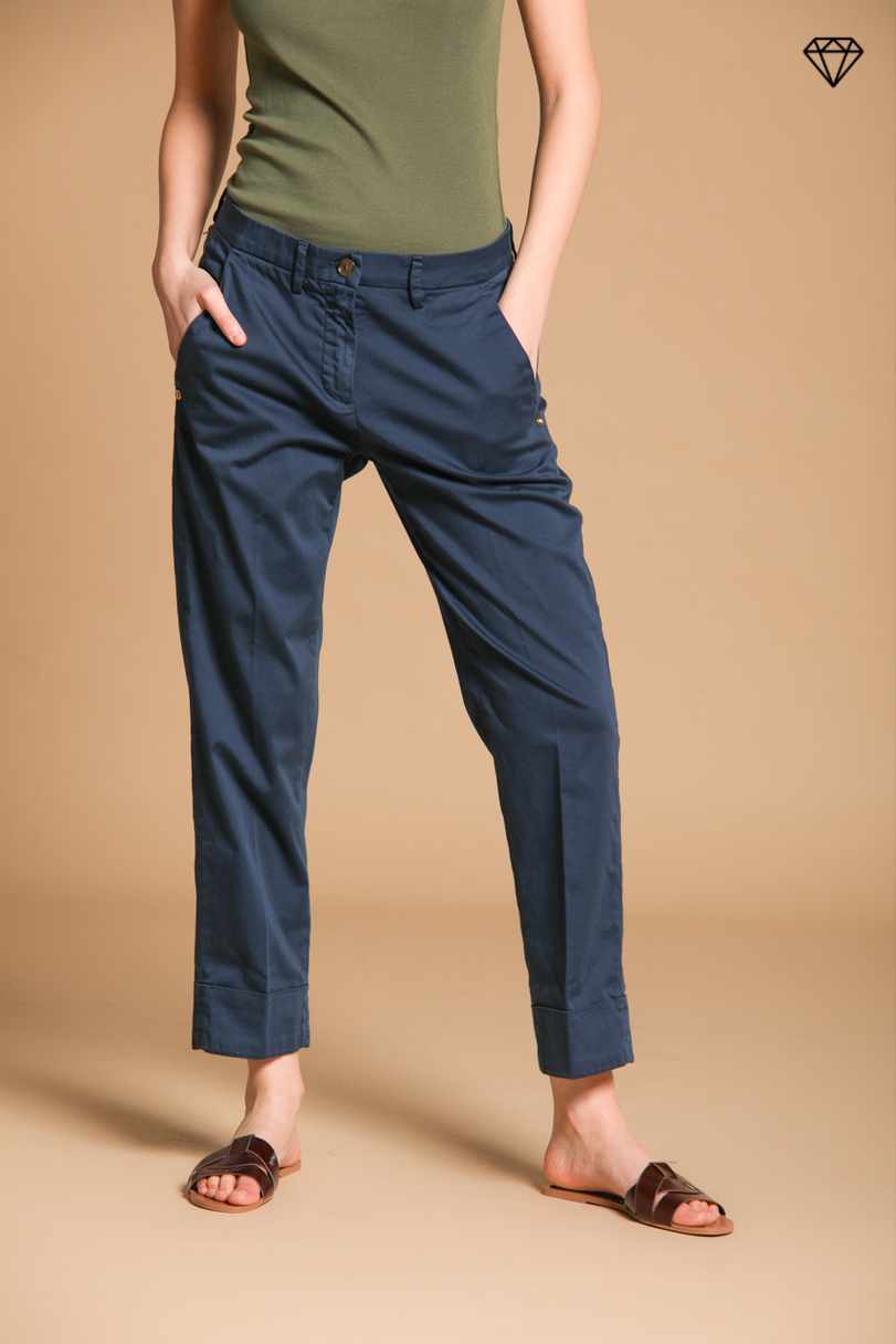 New York Carrot women's chino pants in stretch satin carrot fit ①