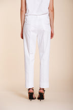 New York Carrot pantalon chino femme en satin stretch carrot fit ①