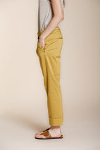 New York Carrot pantalon chino femme en satin stretch carrot fit ①