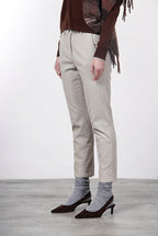 New York Carrot pantalone chino donna in gabardina cotone e lana carrot fit ①