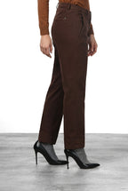 New York Carrot women’s chino pants in cotton and wool gabardine with carrot fit ①

