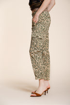 Marlene Pantalón Cargo mujer de gabardina estampado camuflaje carrot fit