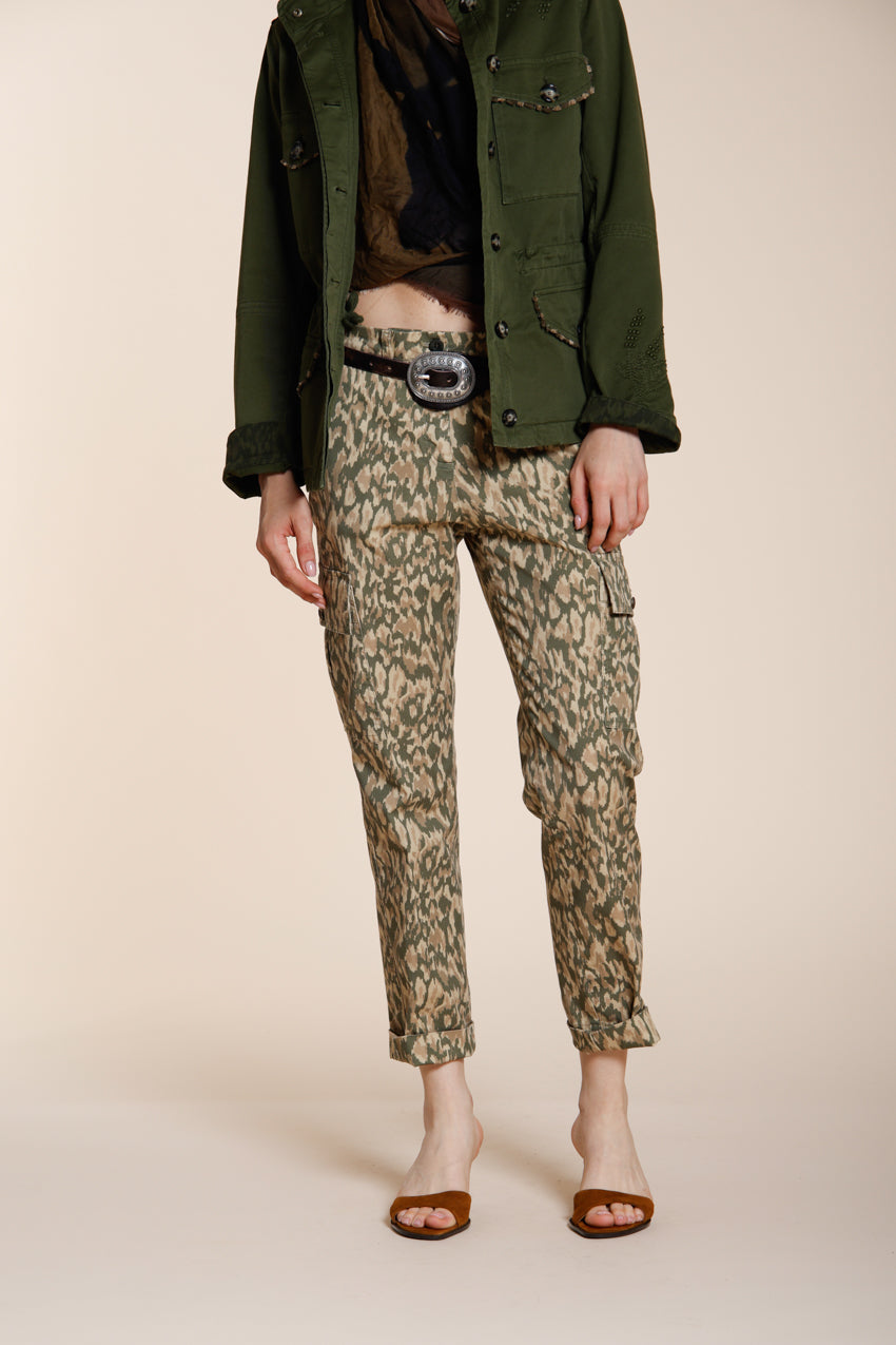 Marlene Pantalón Cargo mujer de gabardina estampado camuflaje carrot fit