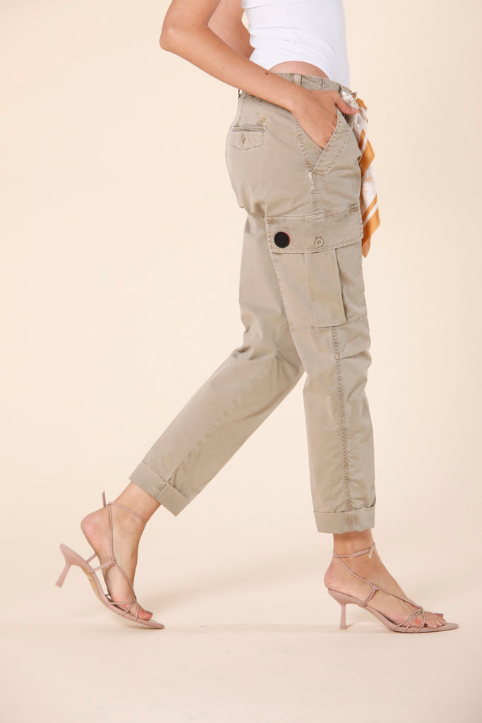 Immagine 4 di pantalone cargo donna in twill di cotone color corda incon washes modello Judy Archivio W di Mason's