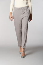 New York Cozy women’s chino pants in gabardine carrot fit