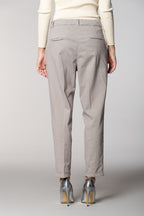 New York Cozy women’s chino pants in gabardine carrot fit