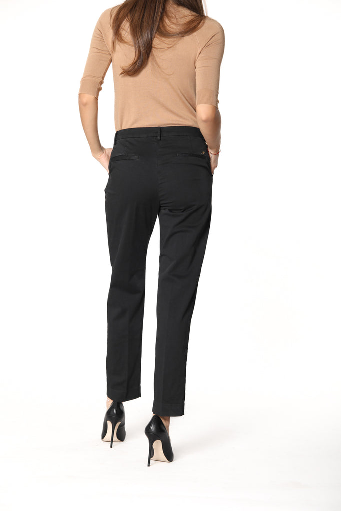 Immagine 4 di pantalone chino donna in gabardina color nero modello New York di Mason's