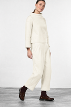 Balloon women’s chino pants in wool cloth with balloon fit