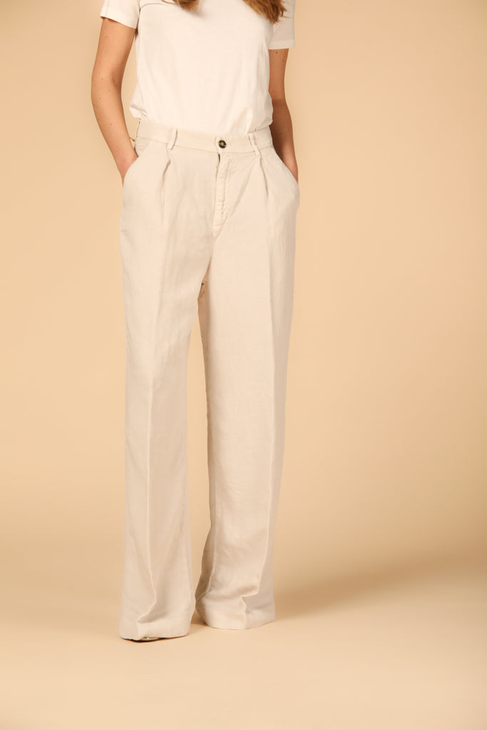 immagine 3 di pantalone chino donna modello Ny Wide Pinces in stucco fit straight di Mason's