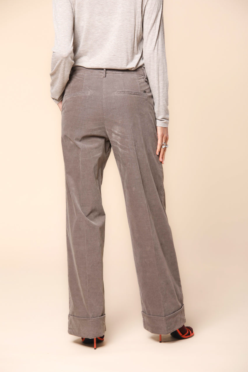 New York Studio pantalón chino mujer en torciopelo de 1000 rayas ajuste relaxed