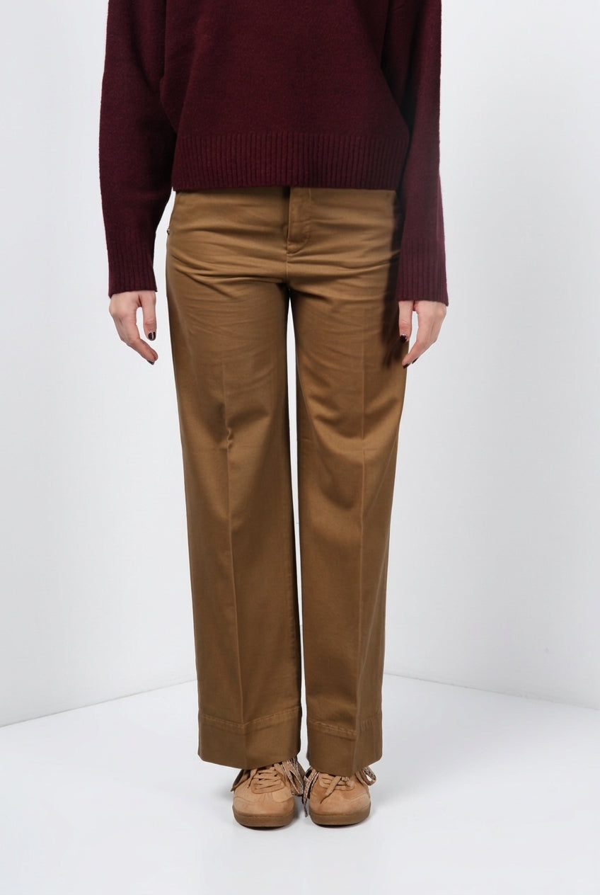 New York Studio women’s chino pants in satin with straight fit