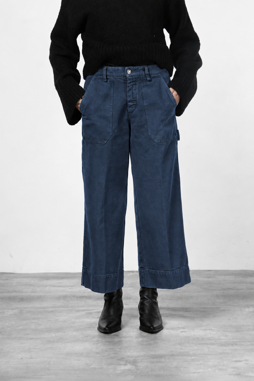 Dallas Wide women’s chino pants in canvas with straight fit