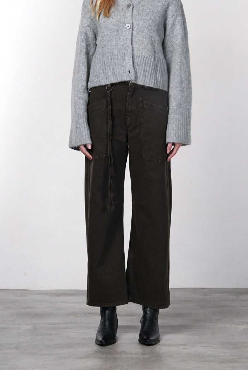 Venice women’s chino pants in twill with balloon fit ①