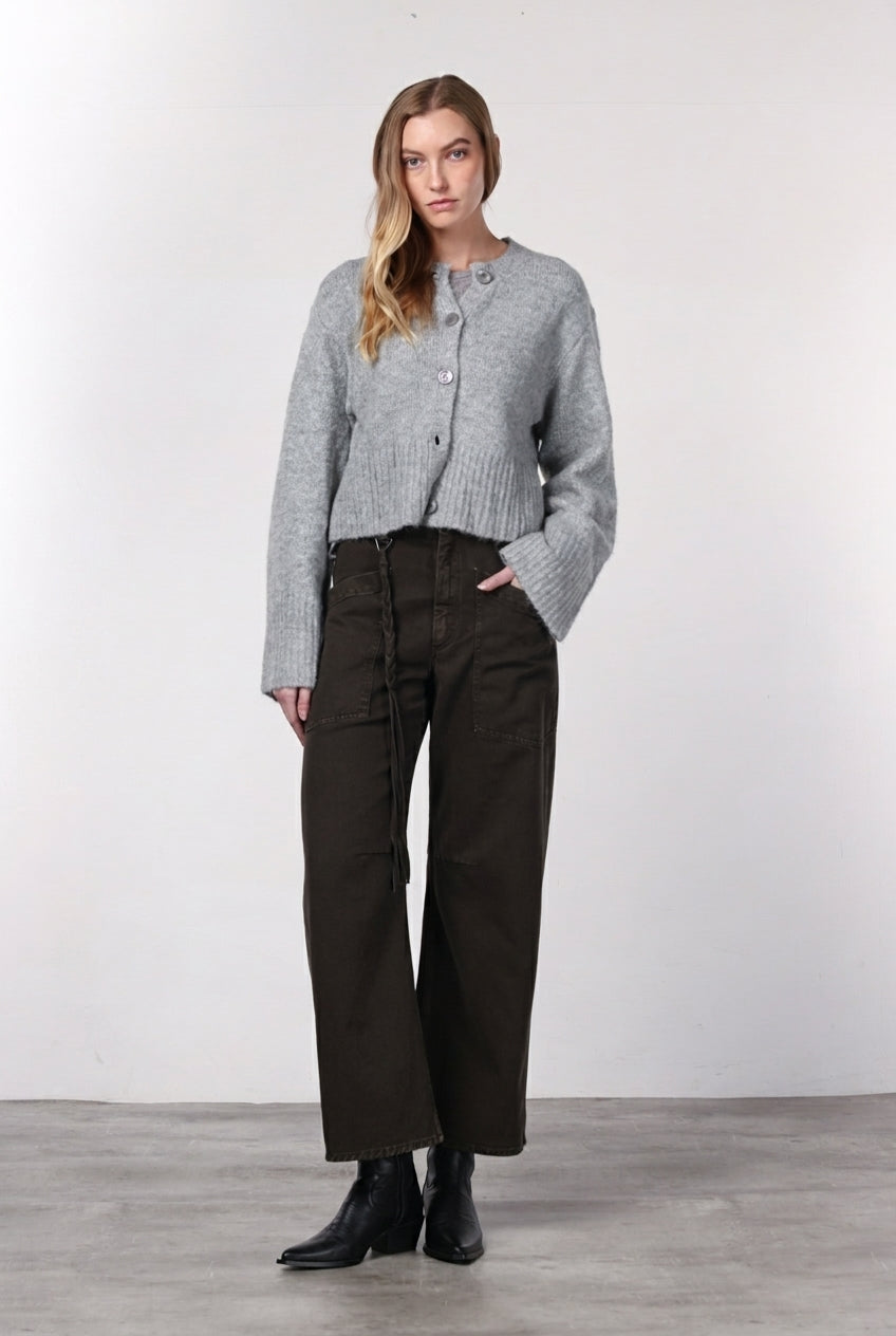 Venice women’s chino pants in twill with balloon fit ①