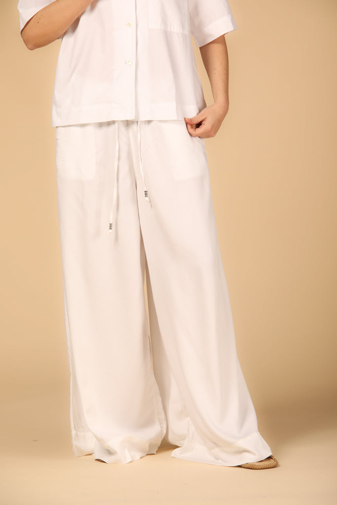 immagine 4 di pantalone chino donna modello Portofino in bianco fit relaxed di Mason's