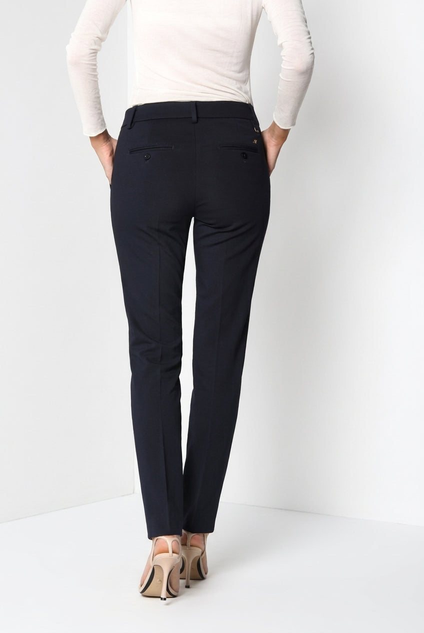 New York Slim women’s chino pants in technical jersey with slim fit ①
