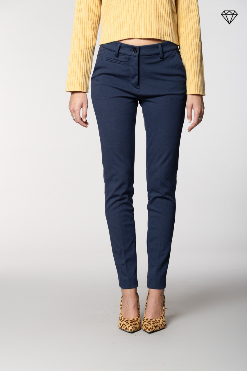 New York Slim pantalón chino mujer en jersey técnico slim fit ①