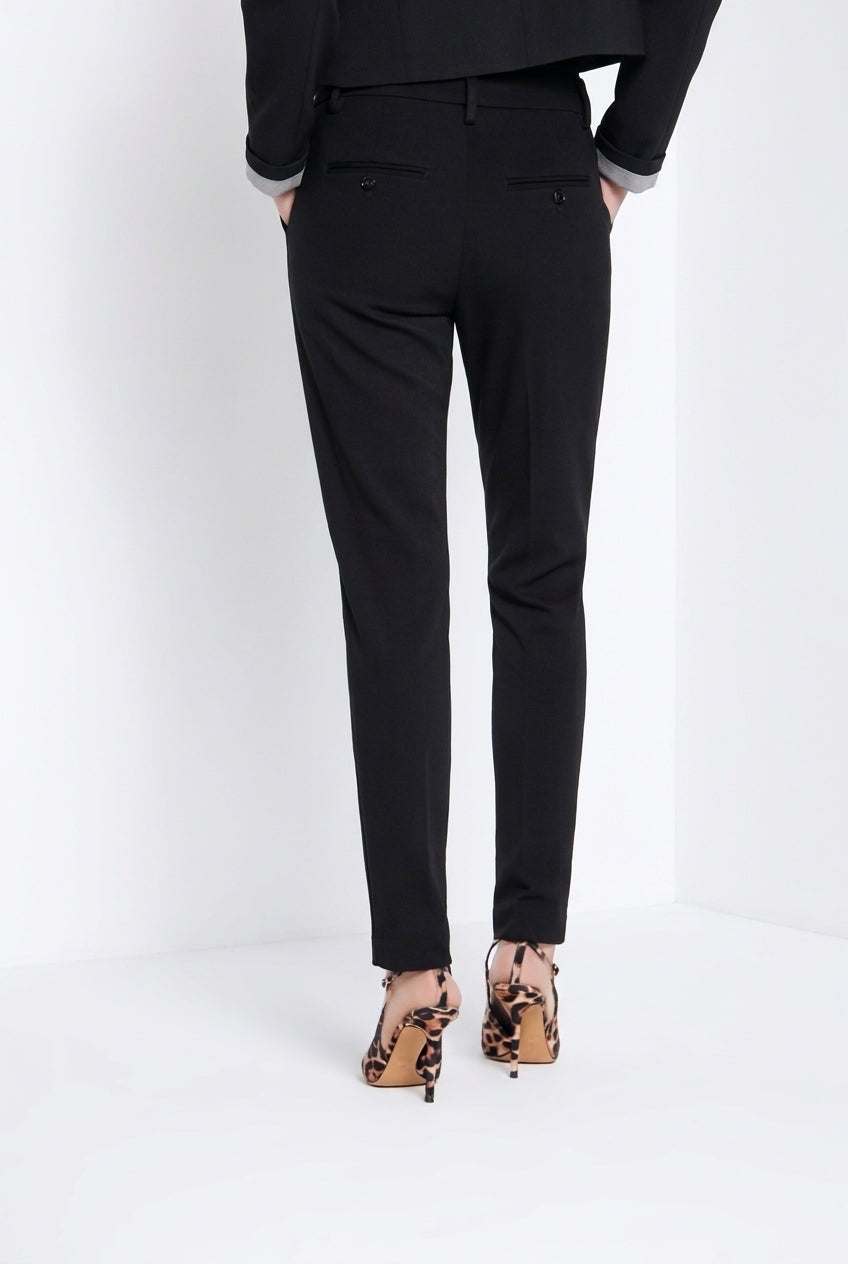 New York Slim women’s chino pants in technical jersey with slim fit ①