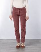 New York Slim women’s chino pants in wide-wale velvet with slim fit ①
