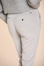 Foto 2 New York Slim pantalone chino donna in velluto a coste slim fit