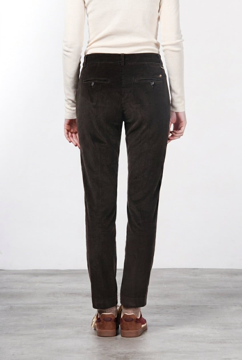 New York Slim pantalone chino donna in velluto a costa grande slim fit ①