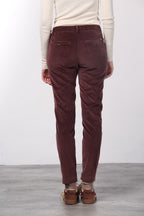 New York Slim pantalone chino donna in velluto a costa grande slim fit ①
