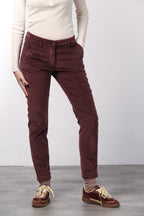New York Slim pantalone chino donna in velluto a costa grande slim fit ①