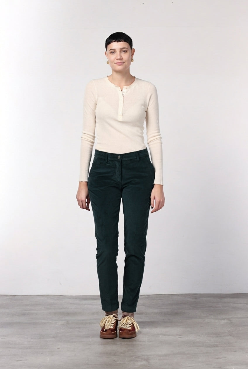 New York Slim pantalone chino donna in velluto a costa grande slim fit ①