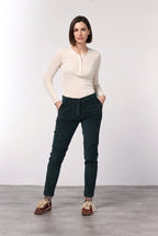 New York Slim pantalón chino de mujer en terciopelo de pana ancha slim fit ①