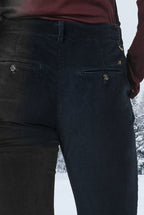 New York Slim pantalone chino donna in velluto a costa grande slim fit ①