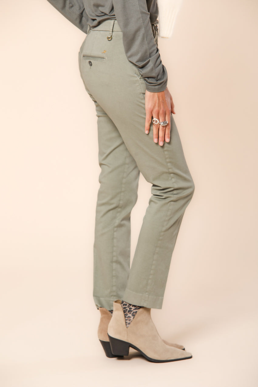 New York Slim pantalone chino donna in raso slim fit ①