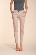 New York Slim pantalón chino mujer en satén stretch slim fit ①