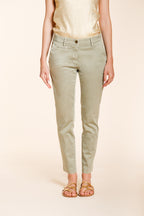 New York Slim pantalone chino donna in raso stretch slim fit ①