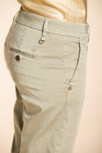 New York Slim pantalone chino donna in raso stretch slim fit ①