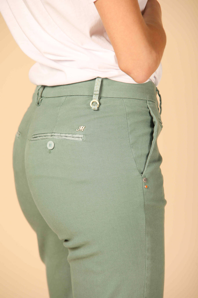 immagine 4 di pantalone chino donna modello New York Trumpet verde menta fit slim di Mason's