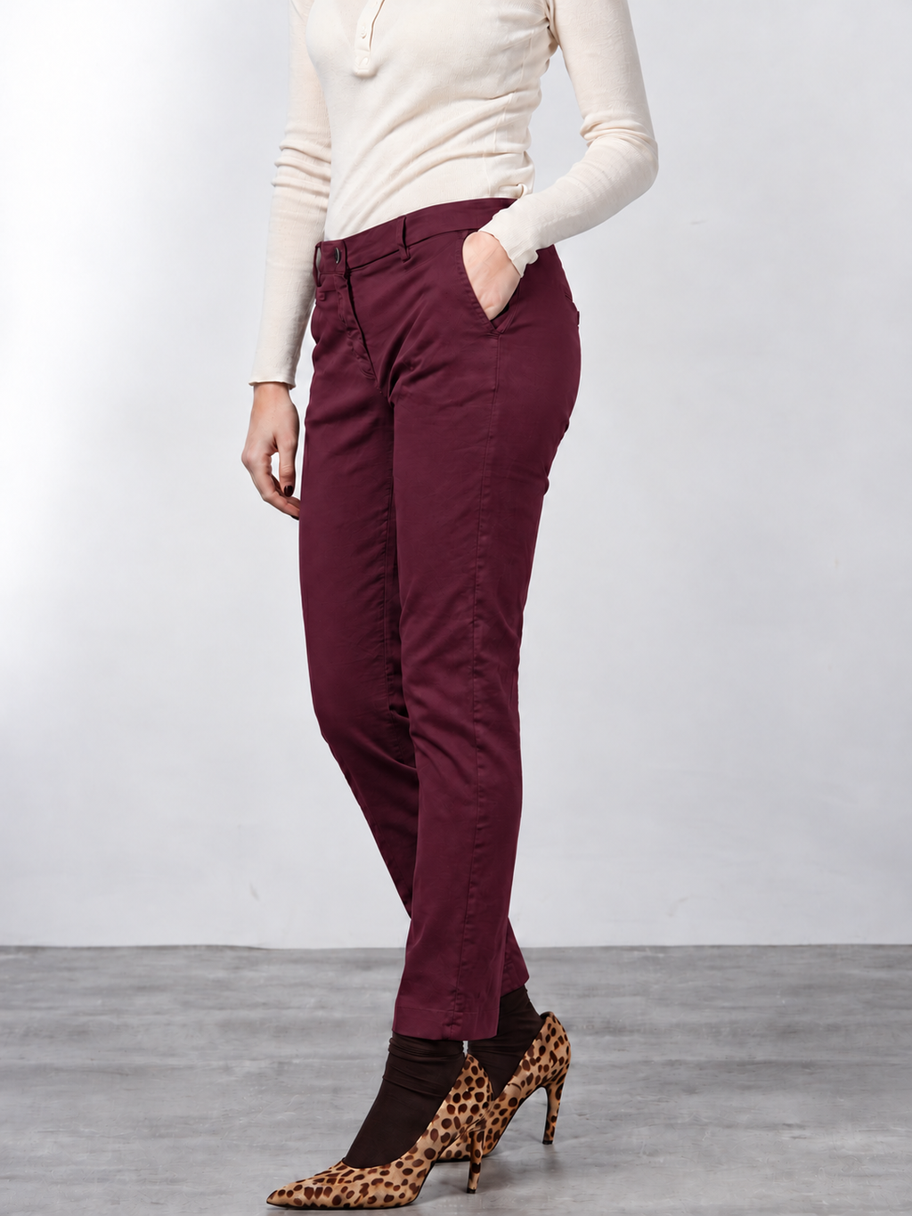 New York Slim pantalone chino donna in raso slim fit ①