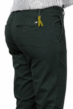 New York Slim Chinohose für Damen aus Satin mit slim fit ①
