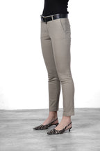 New York Slim women’s chino pants in satin with slim fit ①
