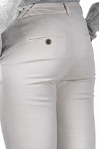 New York Trumpet women’s chino trousers in gabardine, slim fit ①