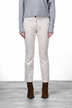 New York Trumpet women’s chino trousers in gabardine, slim fit ①